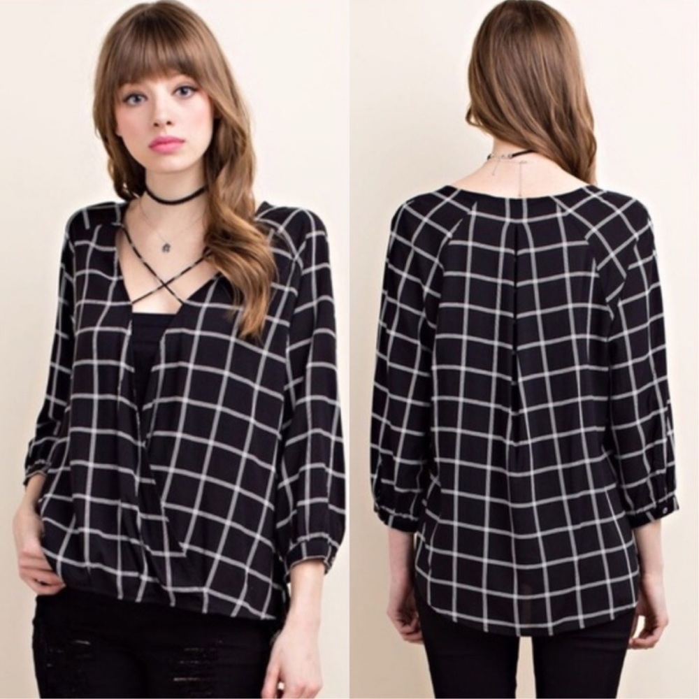 LAST3️⃣//PLAID CRISD CROSS HIGH LOW TOP - Picture 3 of 8